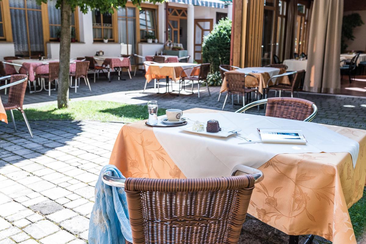 Gasthof Zum Hirschen Burgau Exterior photo