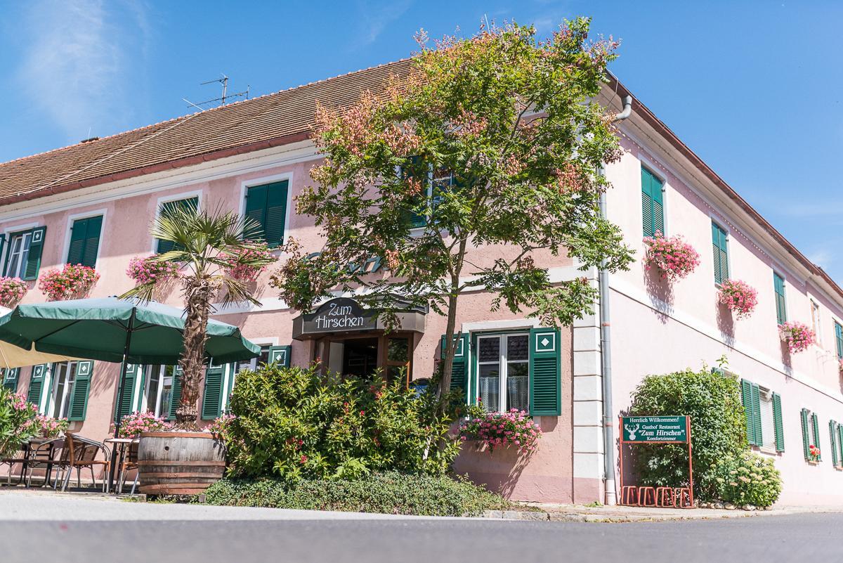 Gasthof Zum Hirschen Burgau Exterior photo